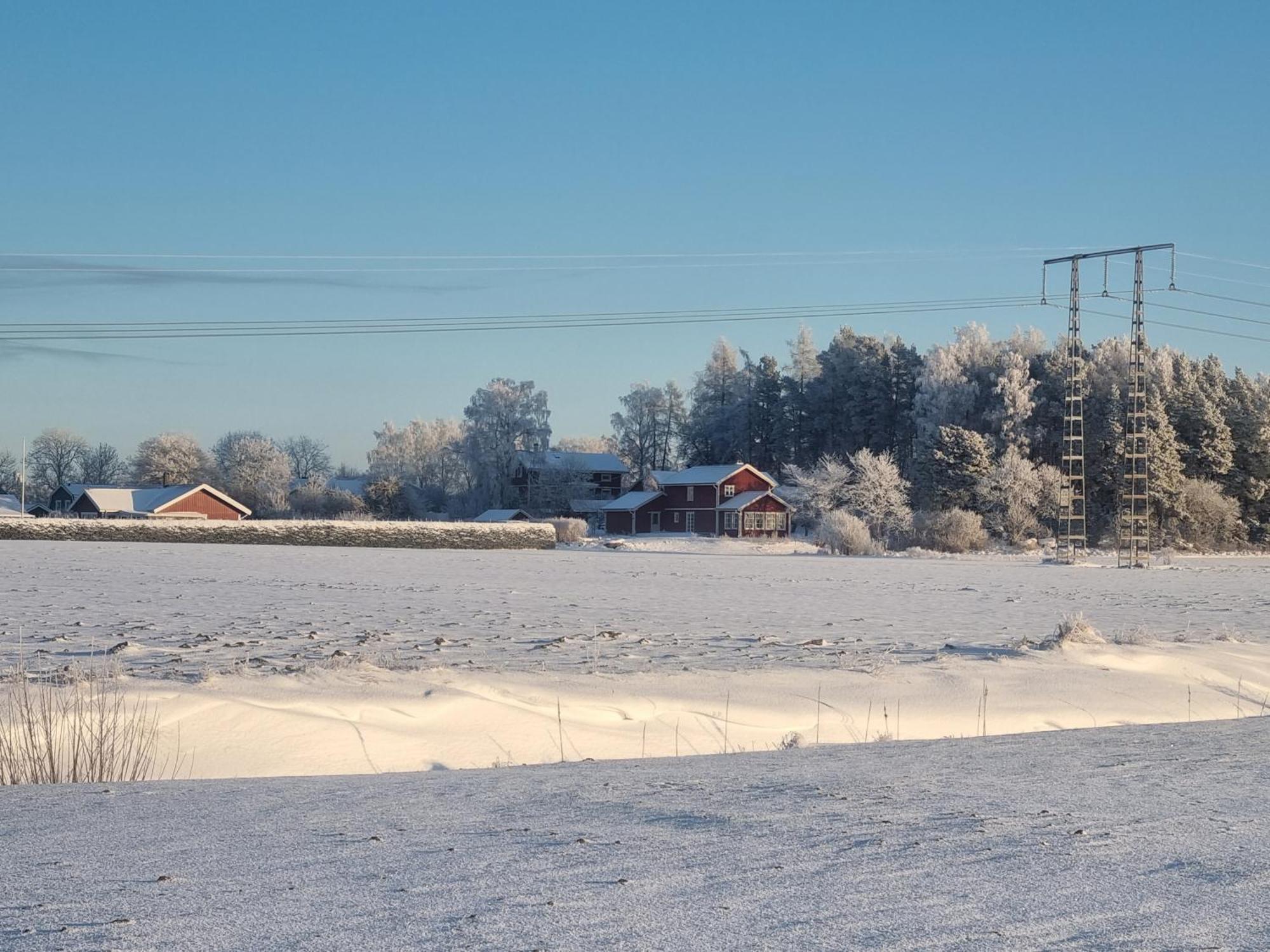 Saellinge House - Cozy Villa With Fireplace And Garden Close To Uppsala Eksteriør bilde