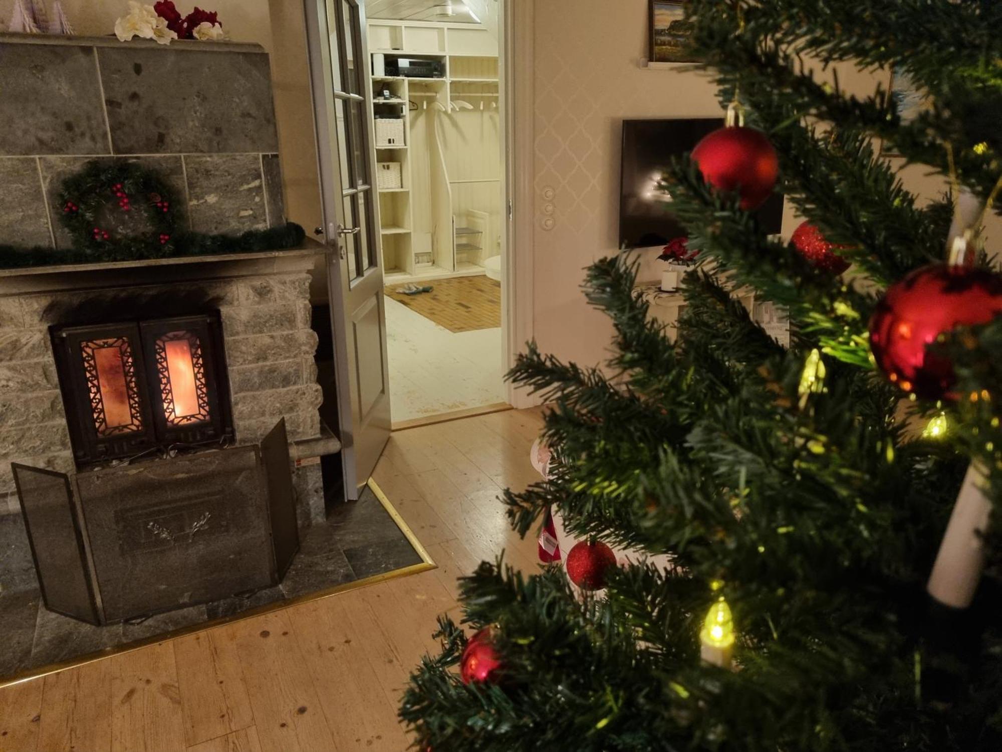 Saellinge House - Cozy Villa With Fireplace And Garden Close To Uppsala Eksteriør bilde
