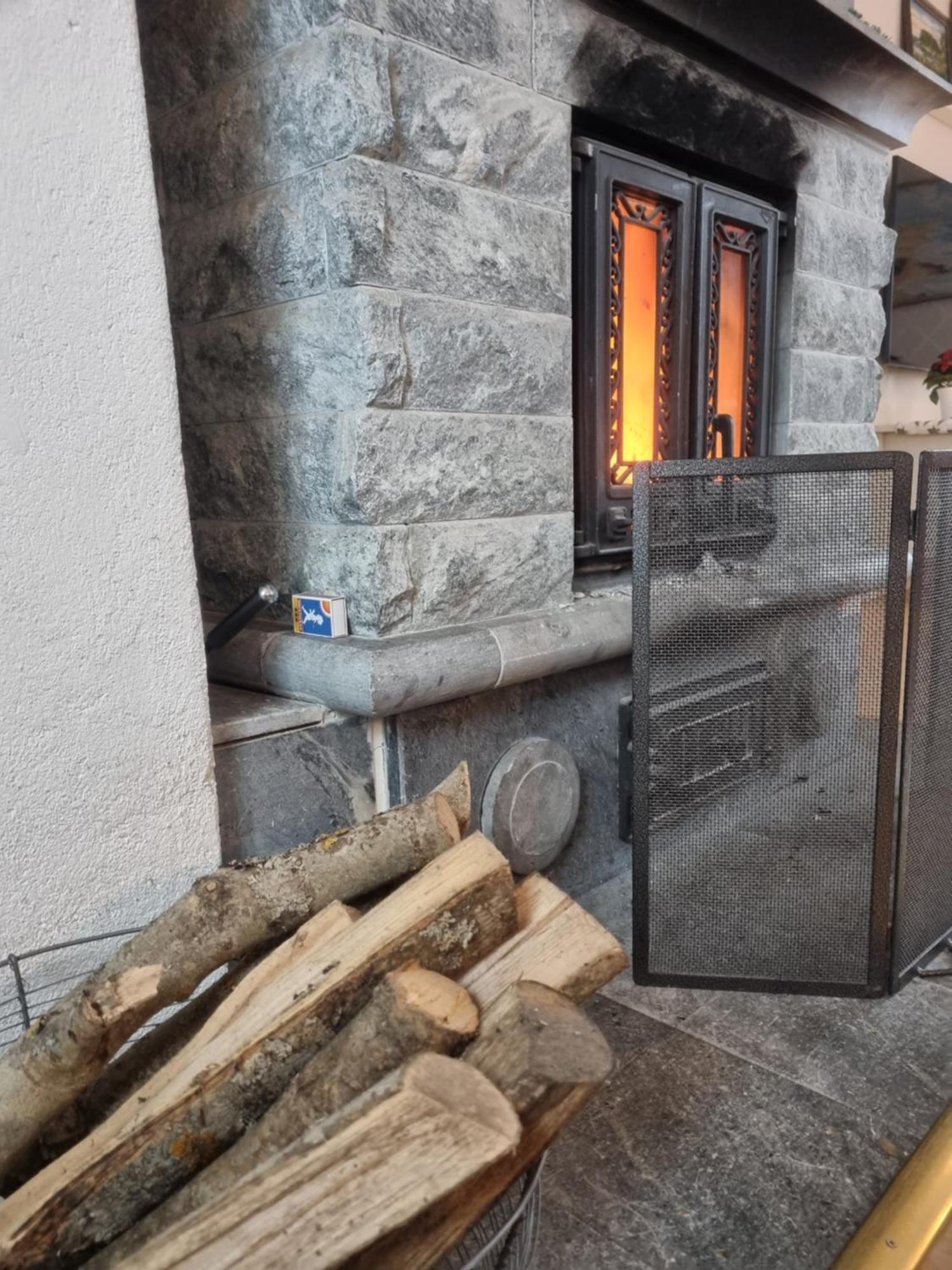 Saellinge House - Cozy Villa With Fireplace And Garden Close To Uppsala Eksteriør bilde