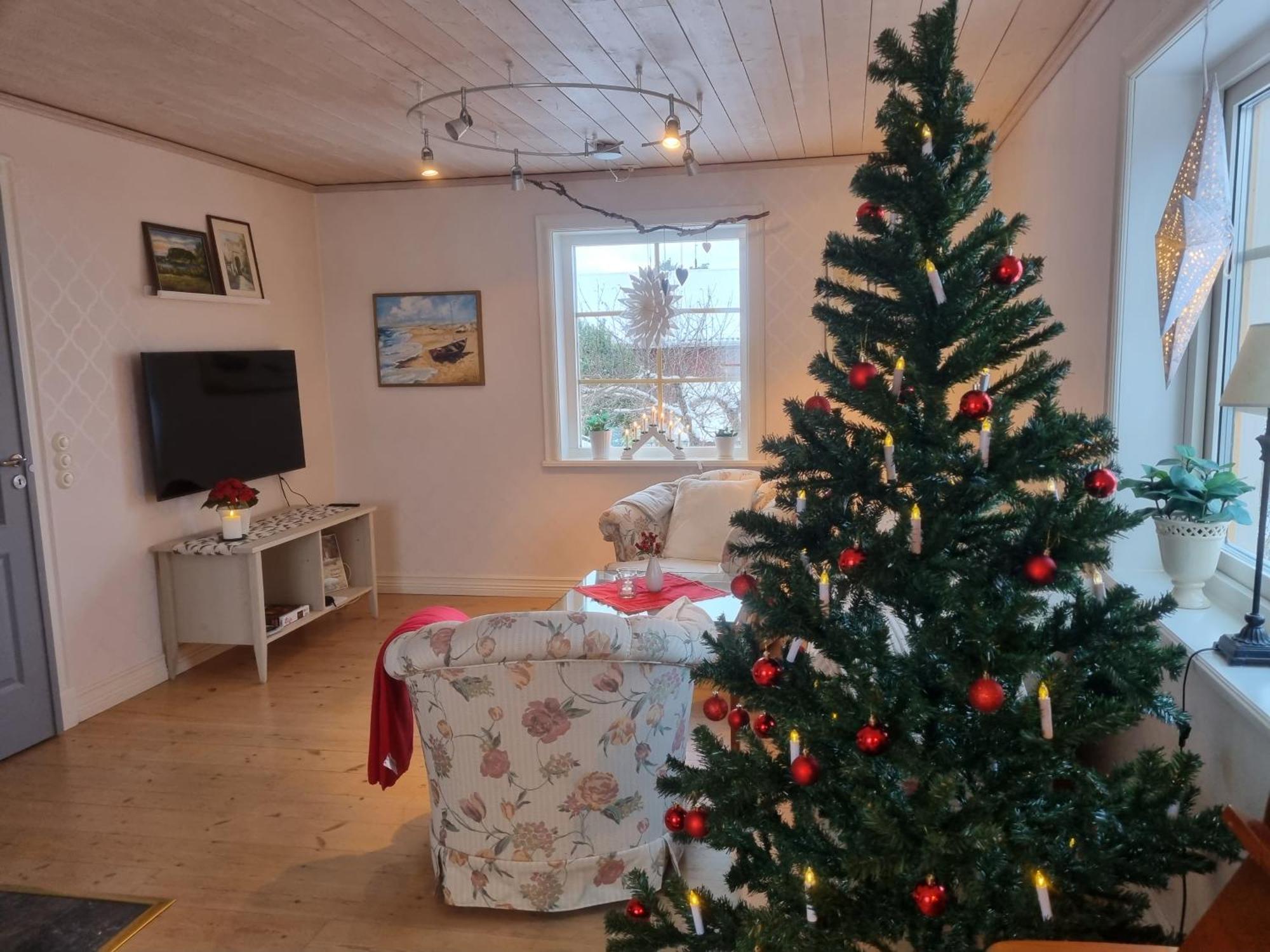 Saellinge House - Cozy Villa With Fireplace And Garden Close To Uppsala Eksteriør bilde